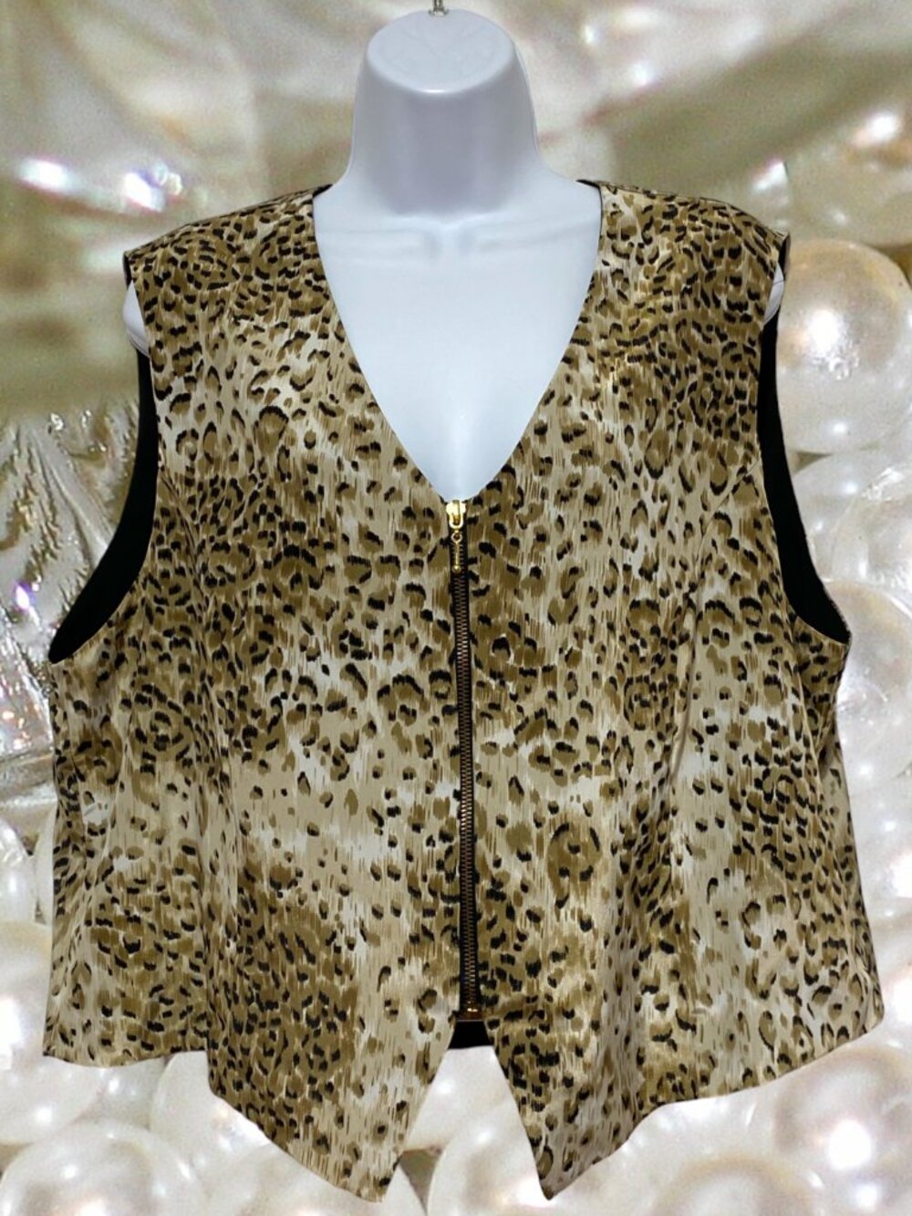 Nicola-Women's 3X-Plus Size Sleeveless Zipper Vest Multi-Color Animal Print